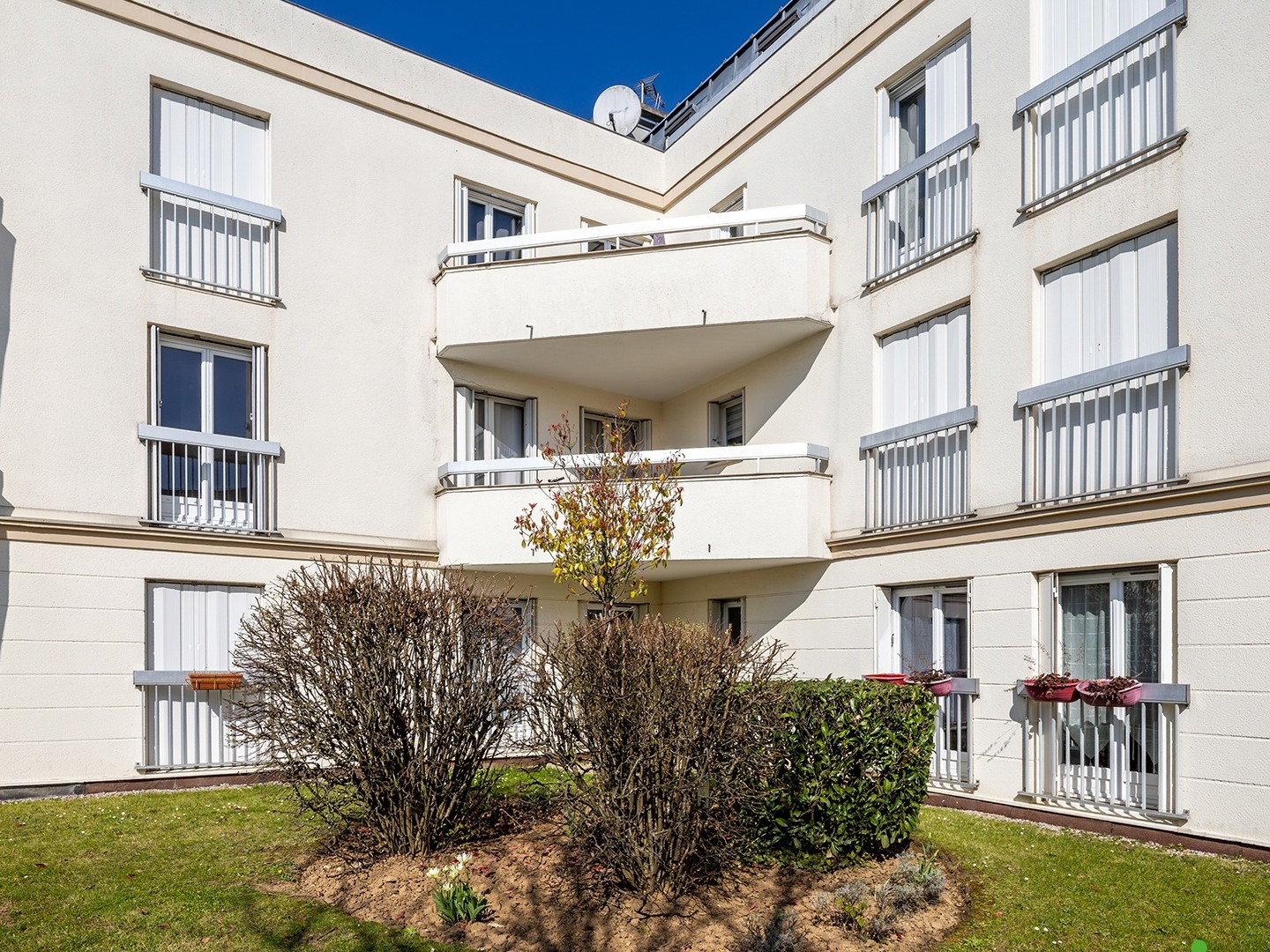Appartement à vendre - 3 pièces - 87m2 - Chantilly (60500)