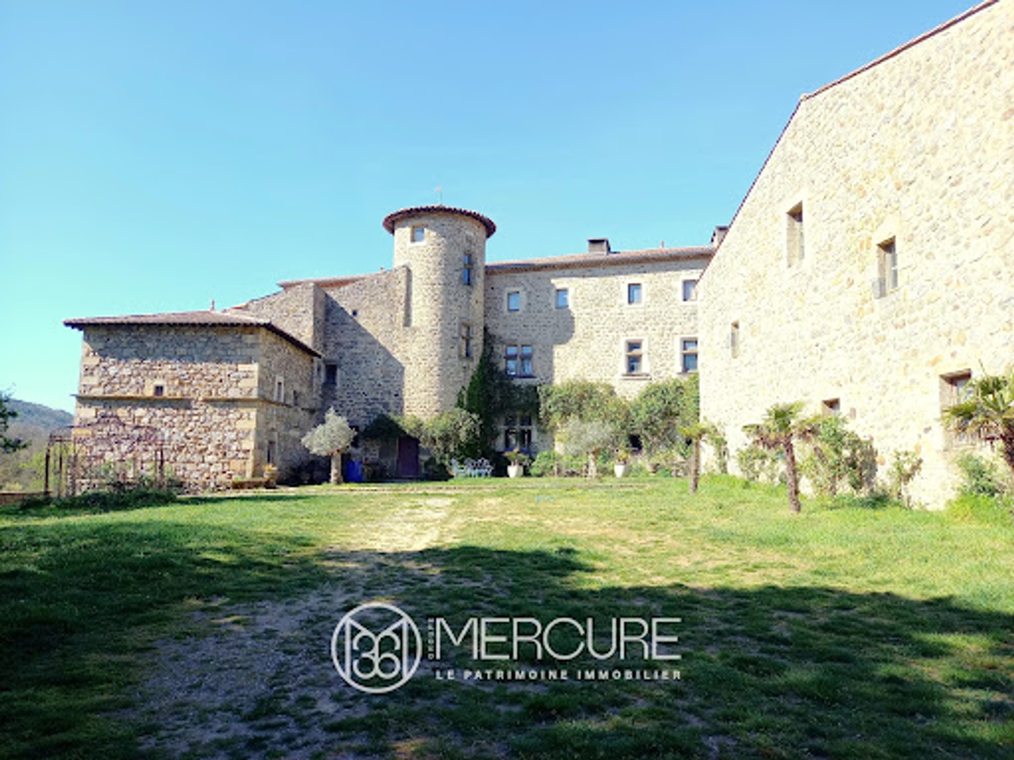 Maison à vendre - 20 pièces - 1000m2 - Saint-Romain-De-L... (07130)