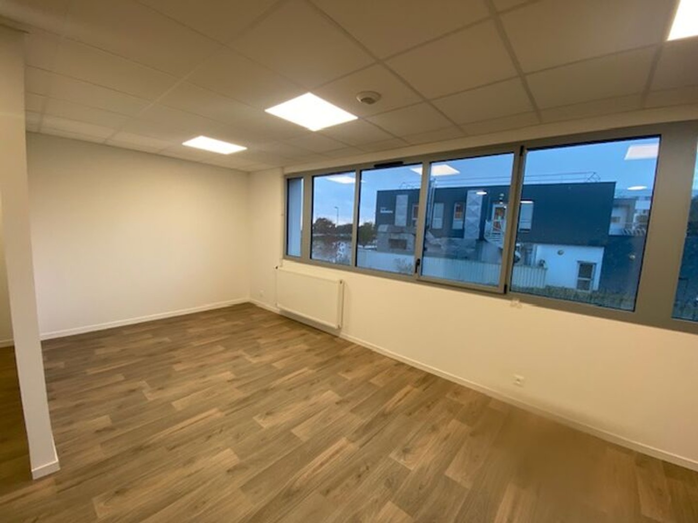 Bureaux à vendre - 157m2 - Le Relecq-Kerhuon (29480)