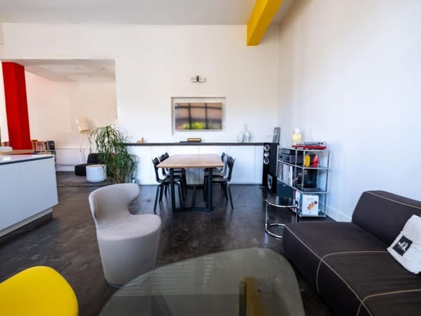 Maison 6 pièces 323 m²
