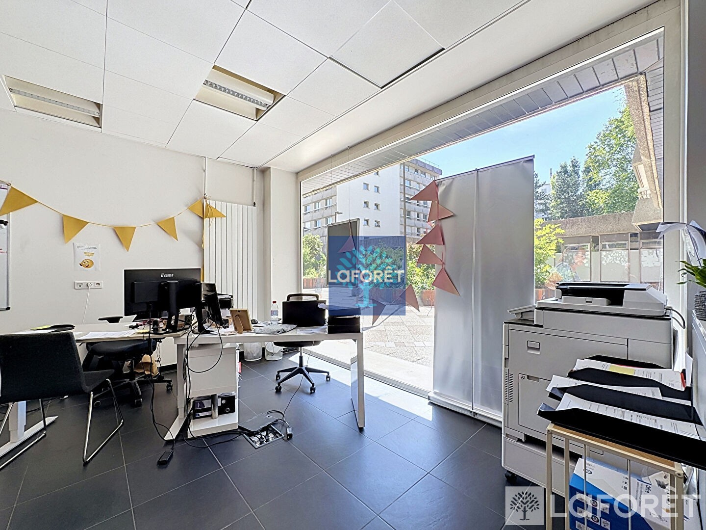 Locaux à vendre - 2 pièces - 65m2 - Vincennes (94300)