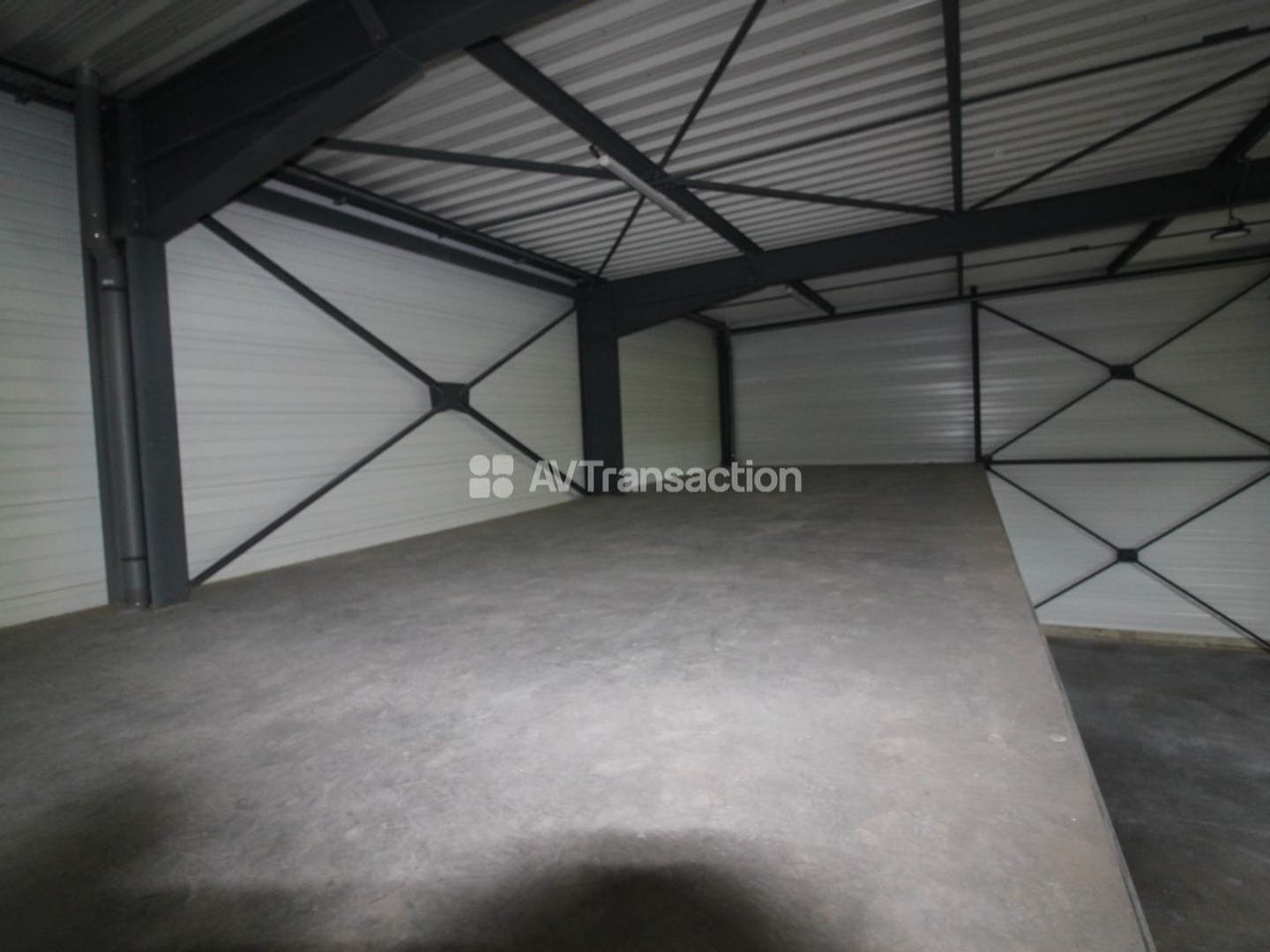 Autre à vendre - 695m2 - Aoste (38490)