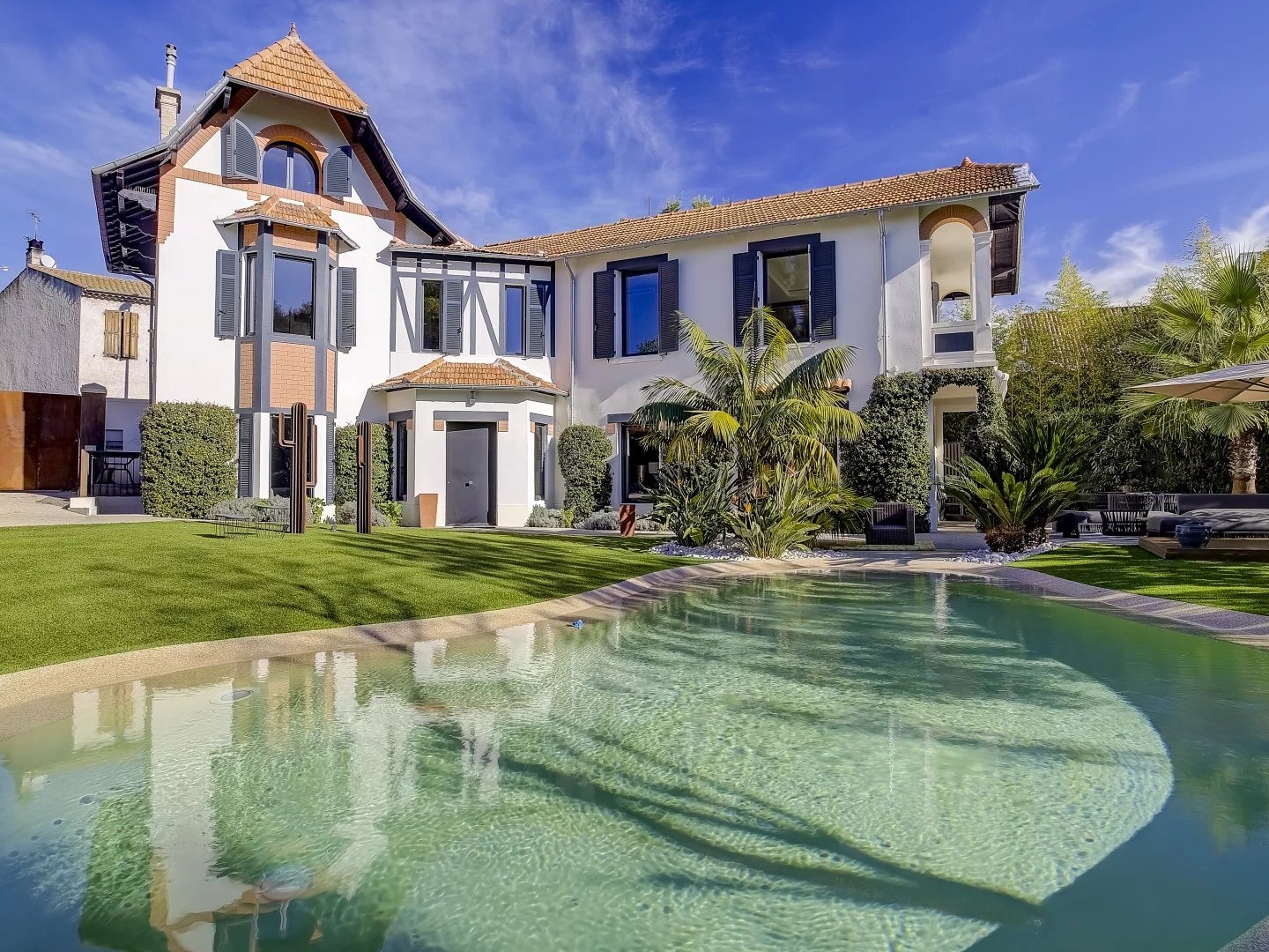 Maison à vendre - 7 pièces - 216m2 - Cannes (06400)