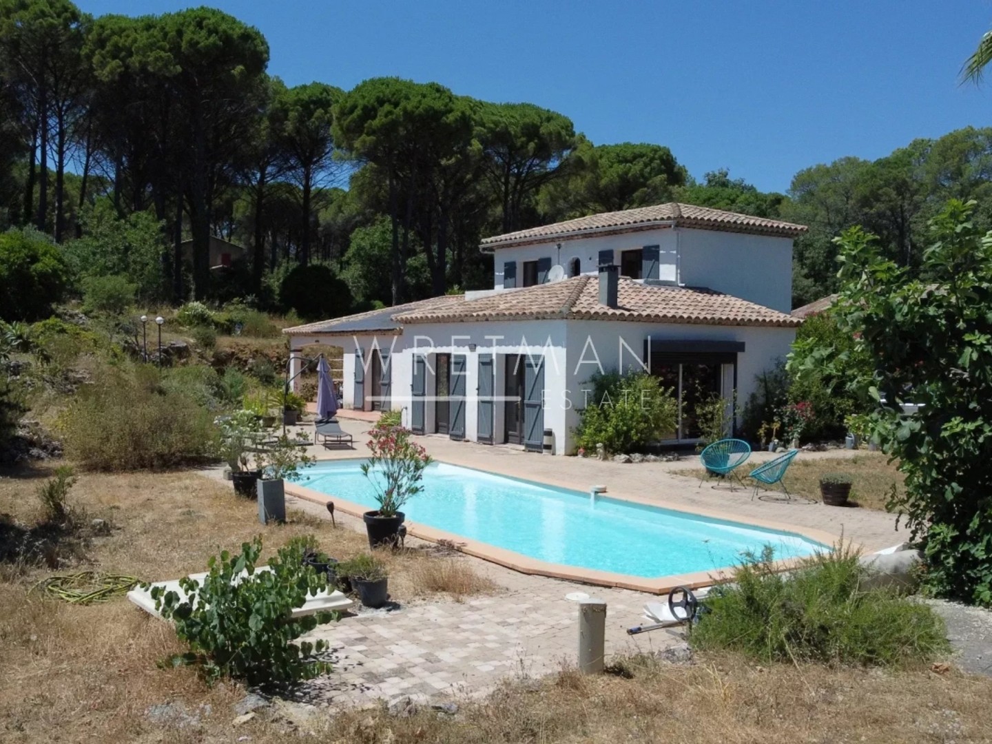 Spacieuse villa avec piscine - Fayence