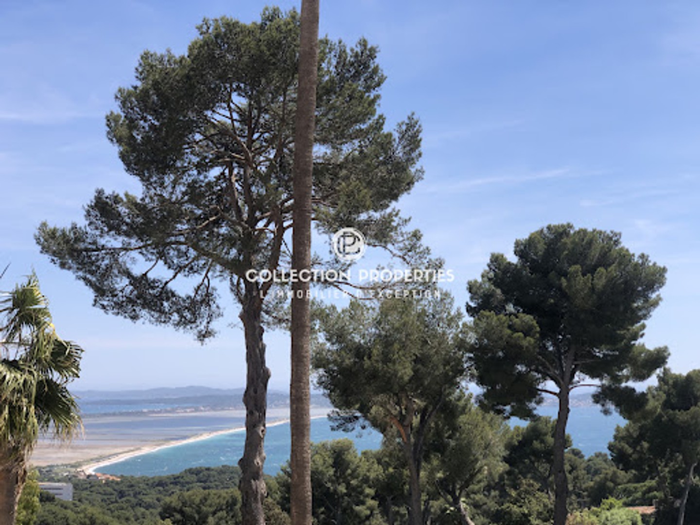 Appartement à vendre - 3 pièces - 88m2 - Hyères (83400)