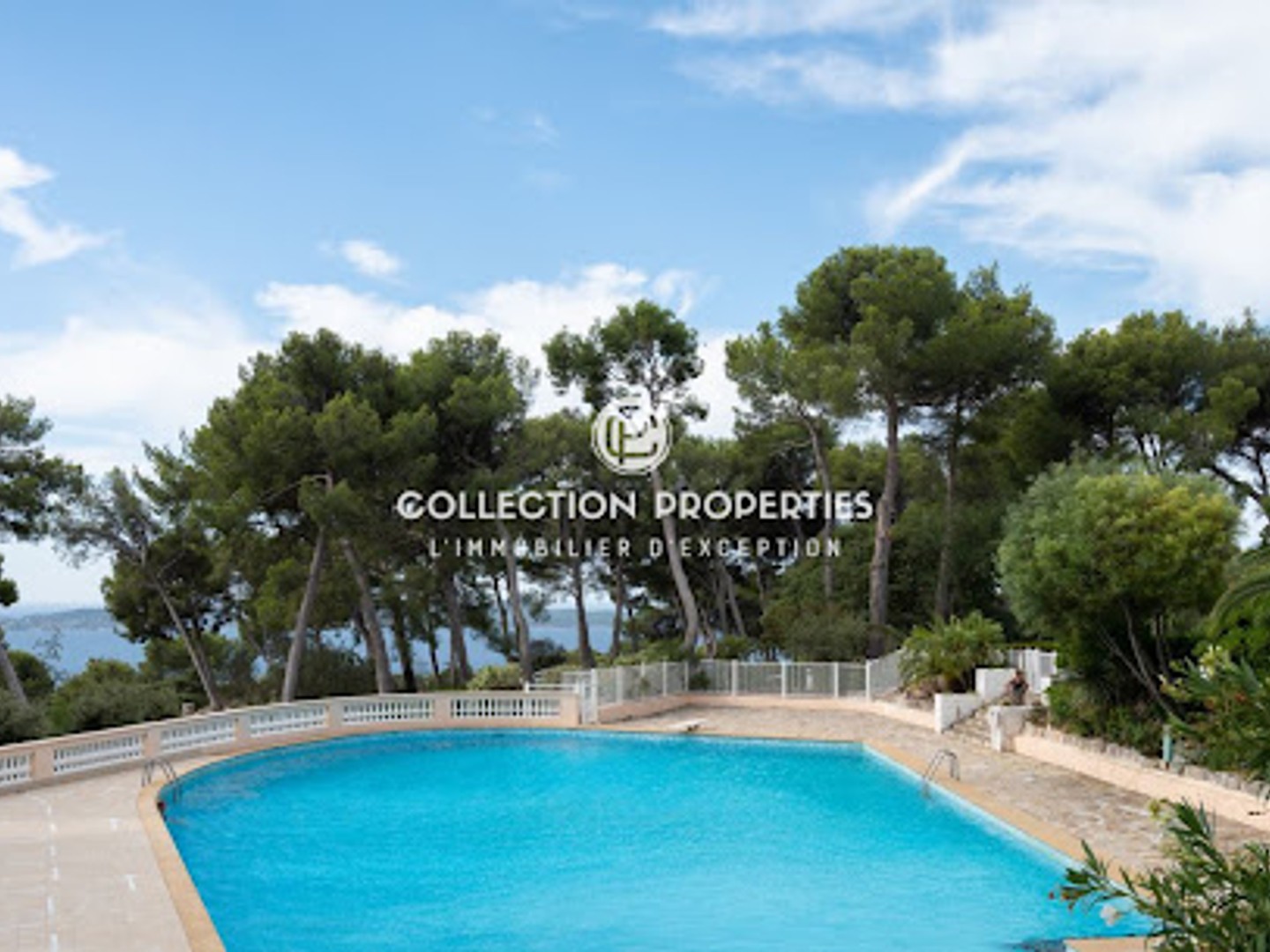 Appartement à vendre - 3 pièces - 88m2 - Hyères (83400)