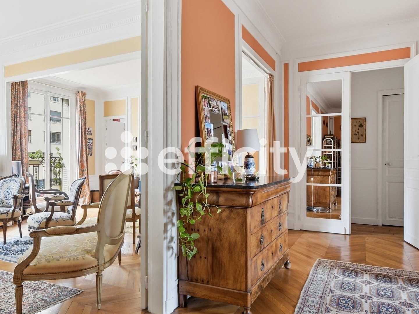 Appartement à vendre - 6 pièces - 145m2 - Paris 17e (75017)