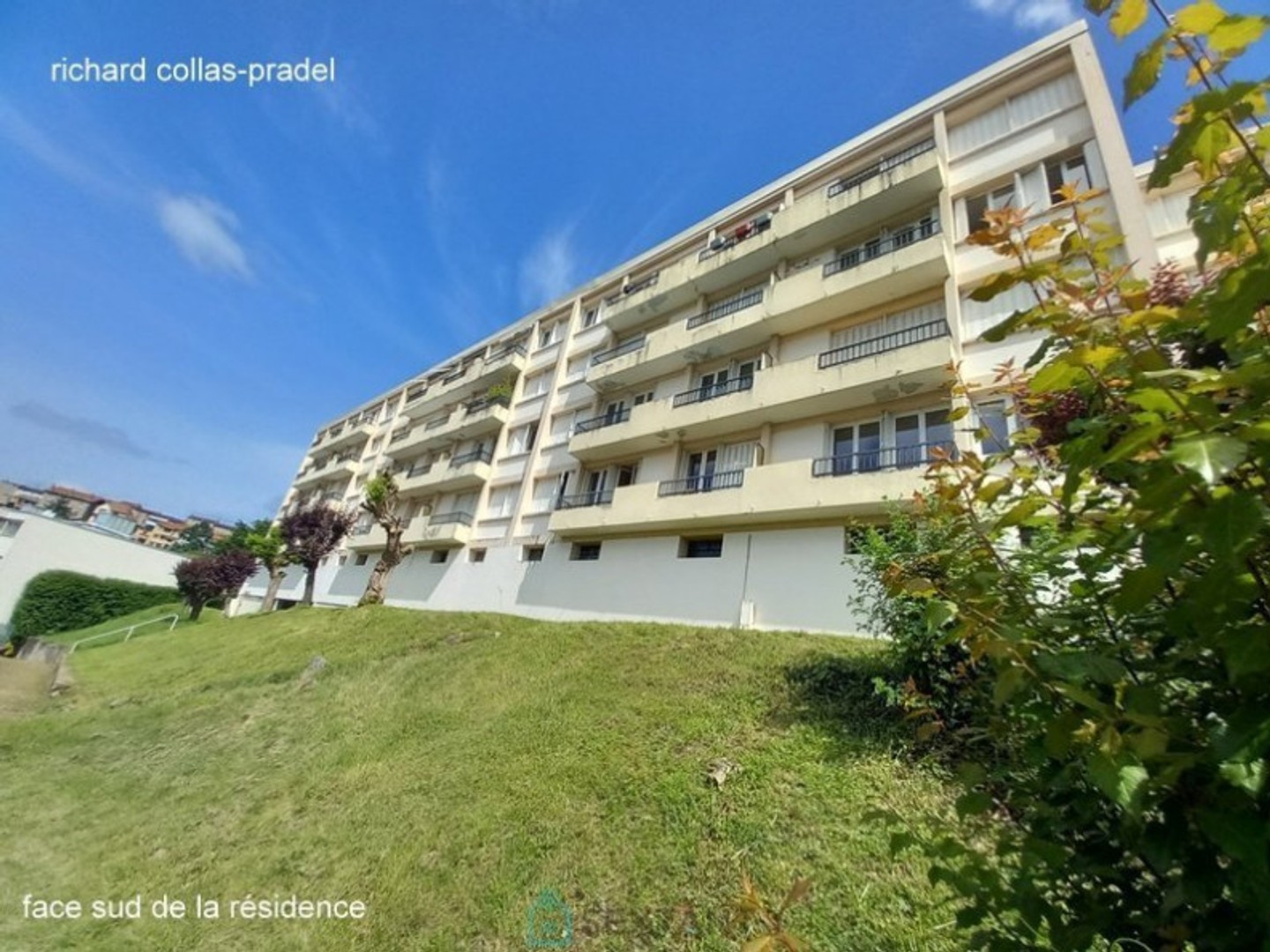Appartement à vendre - 2 pièces - 61m2 - Thiers (63300)