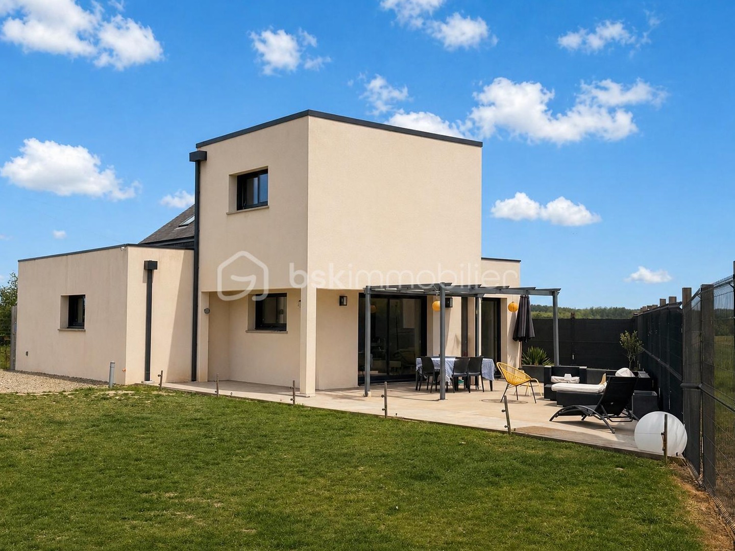 Maison à vendre - 7 pièces - 150m2 - Juvigné (53380)