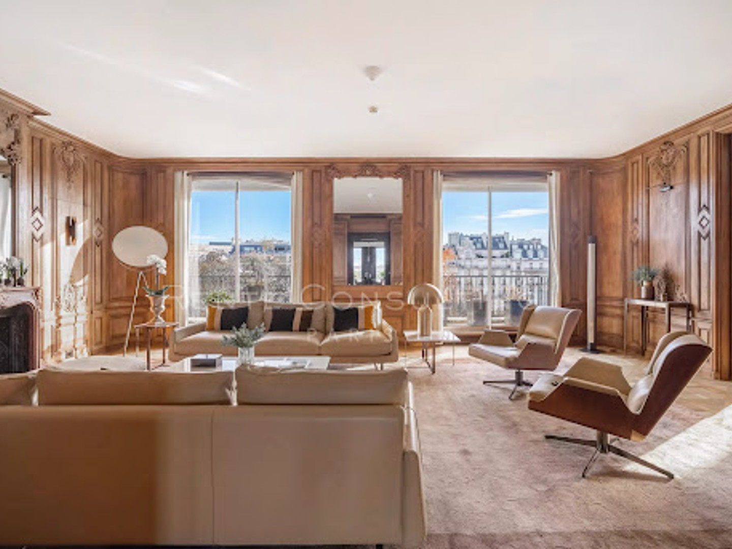 Appartement 8 pièces 330 m²