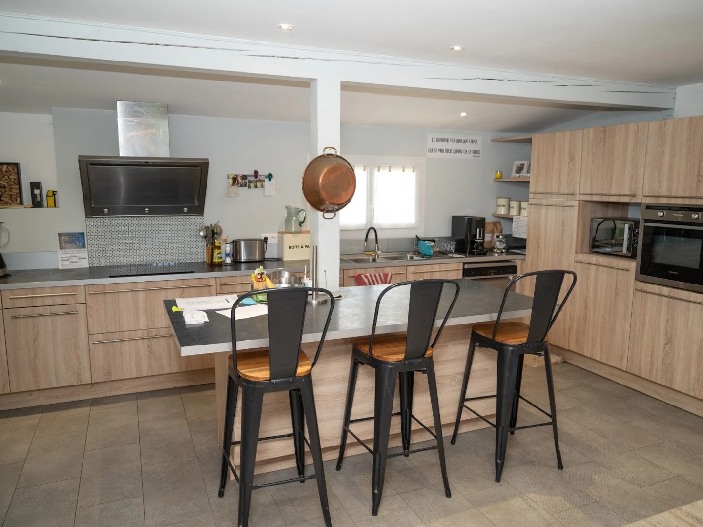 Maison à vendre - 7 pièces - 210m2 - Mazères (33210)
