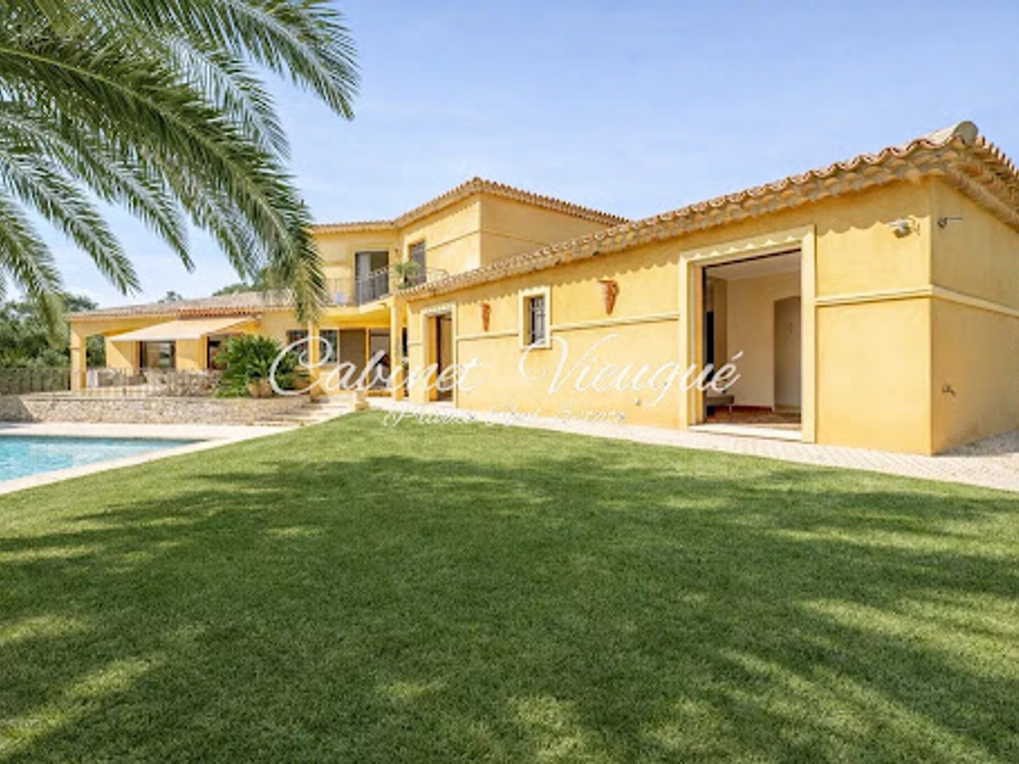Maison à vendre - 7 pièces - 232m2 - Grimaud (83310)