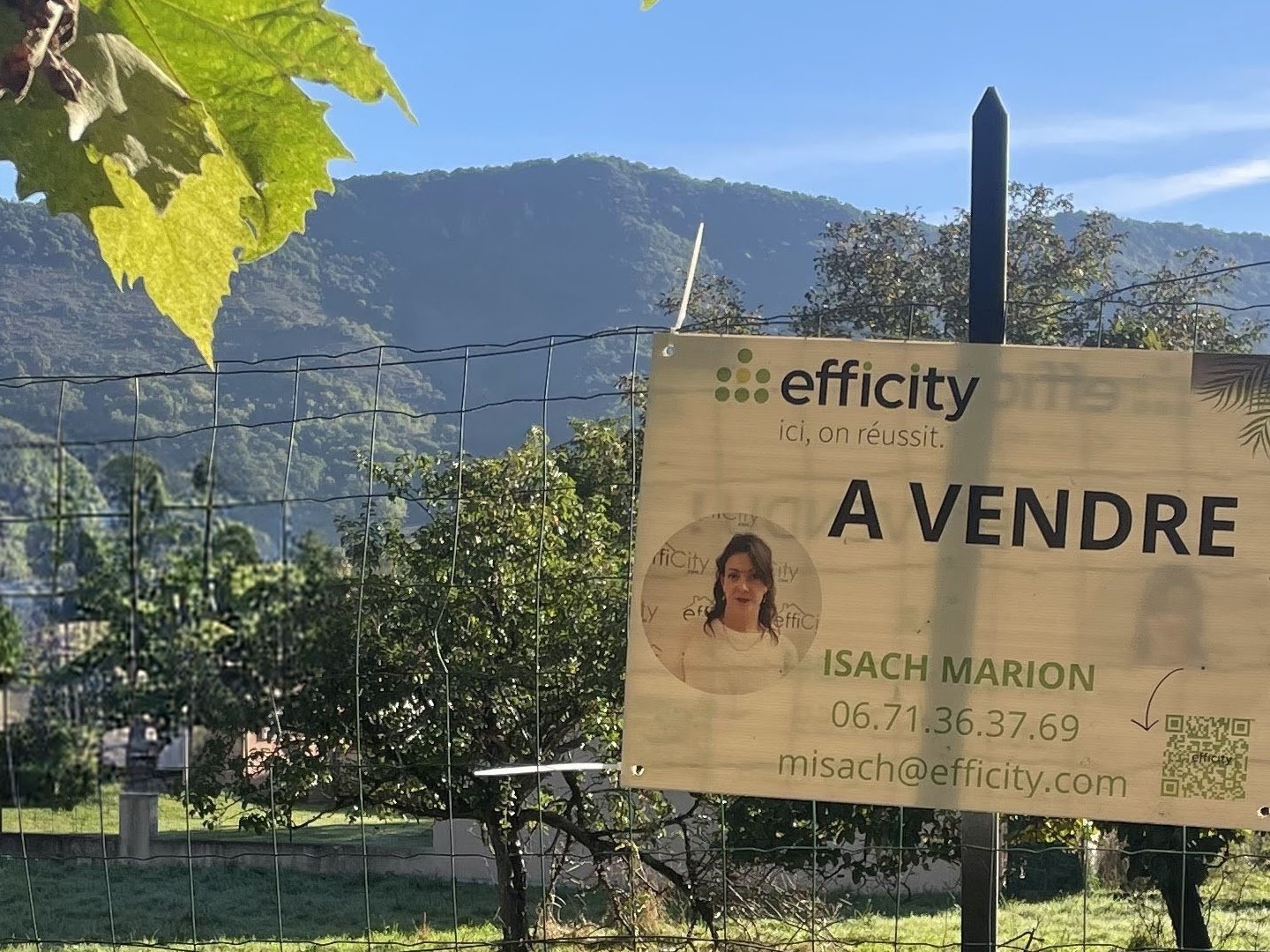 Terrain à vendre - 700m2 - Ferrières-Sur-Ariège (09000)