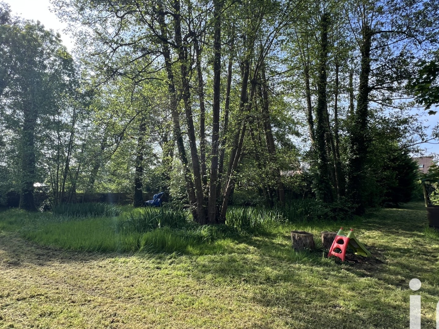 Maison à vendre - 7 pièces - 213m2 - Vaux-Sur-Seine (78740)