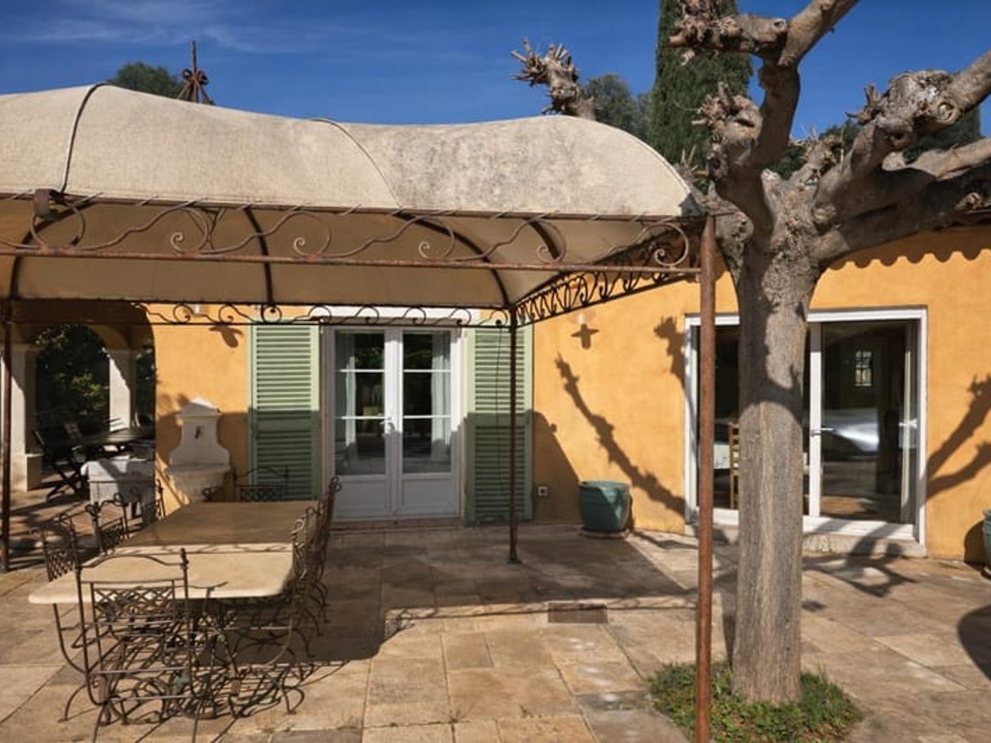 Maison à vendre - 5 pièces - 150m2 - Régusse (83630)