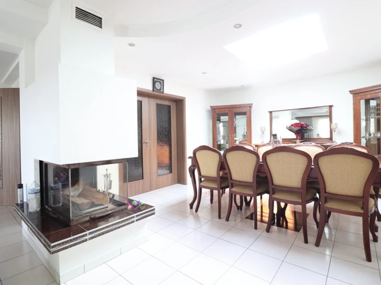 Appartement à vendre - 6 pièces - 500m2 - Hégenheim (68220)