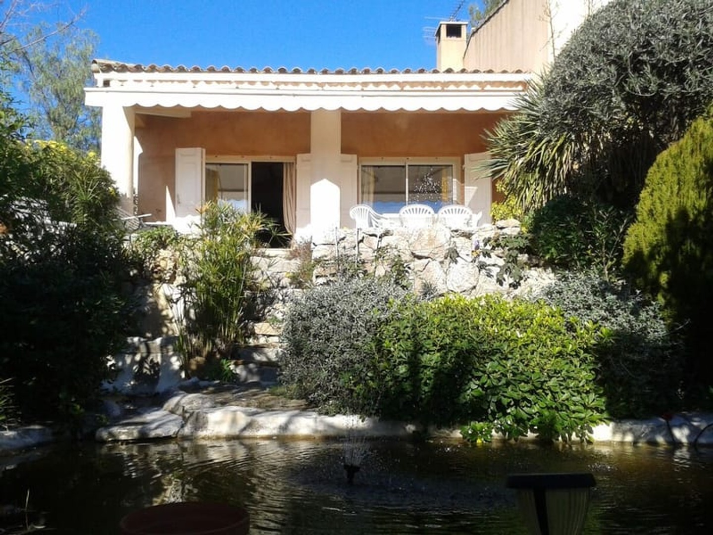 Maison à vendre - 7 pièces - 150m2 - La Cadière-D'azur (83740)