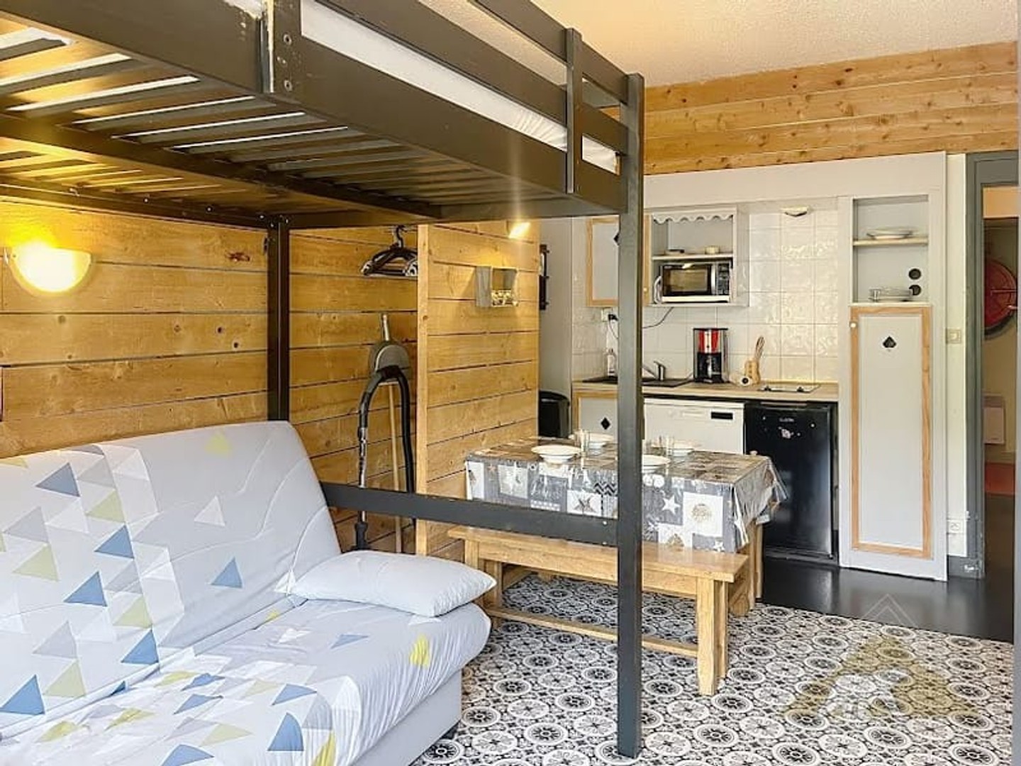 Appartement à vendre - 1 pièce - 23m2 - Saint-Lary-Soulan (65170)