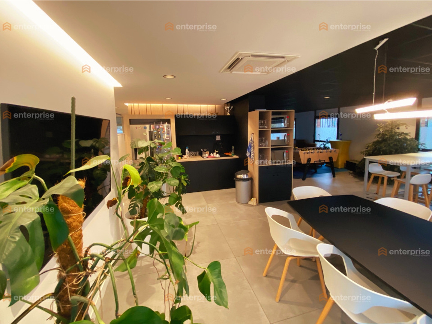 Bureaux à vendre - 550m2 - Villeneuve-D'ascq (59650)