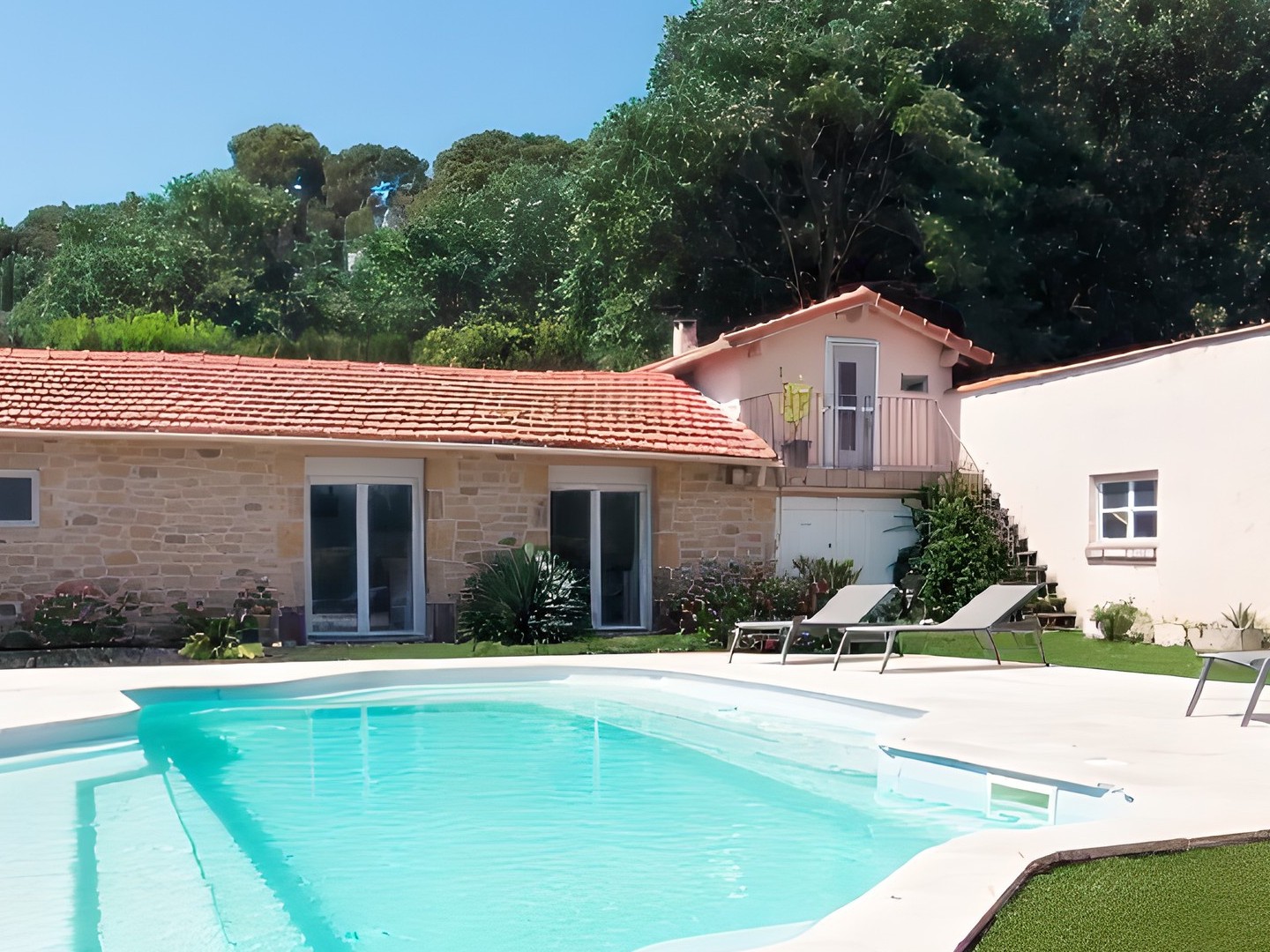 Maison 6 pièces 220 m²