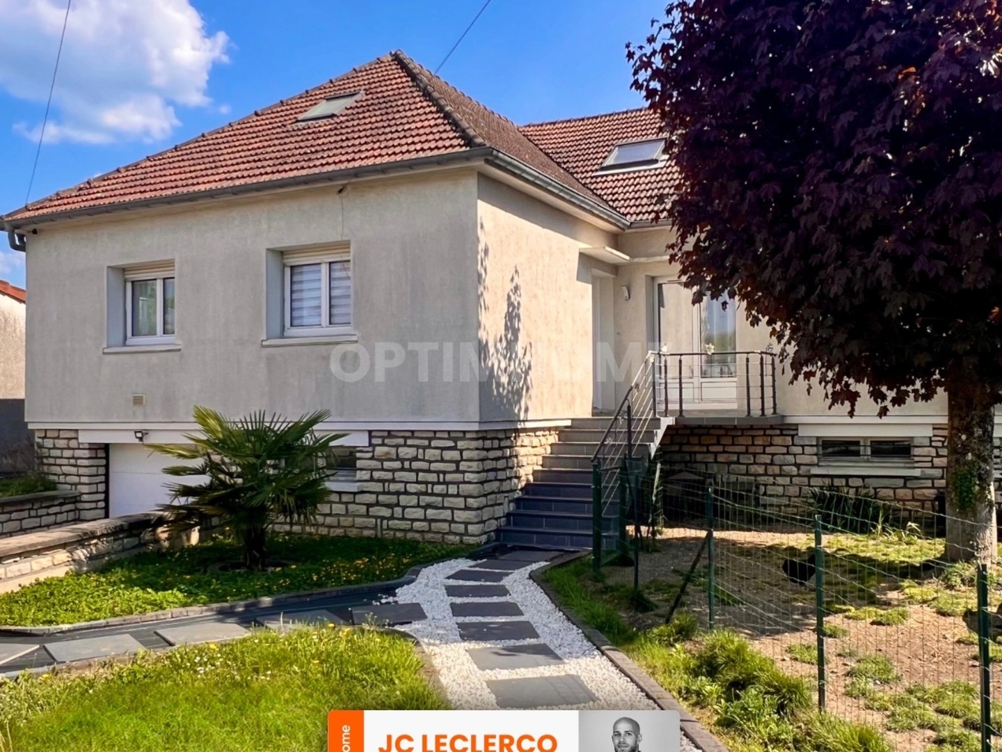 MAISON SUR SOUS-SOL 5 CHAMBRES