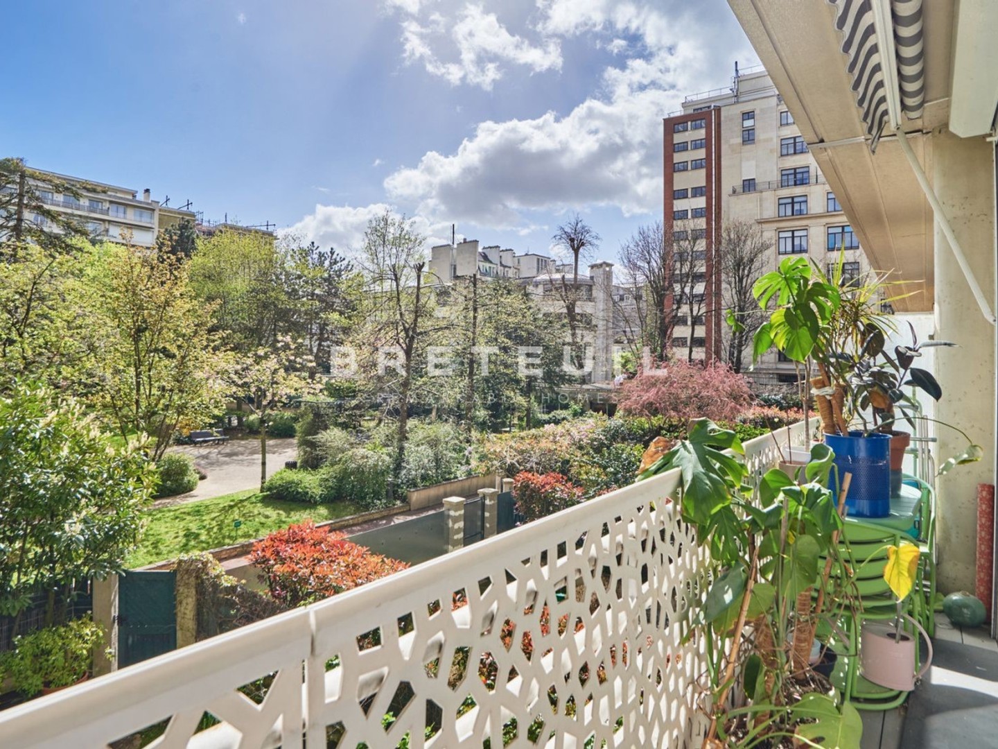 Appartement à vendre - 5 pièces - 124m2 - Paris 16e (75016)