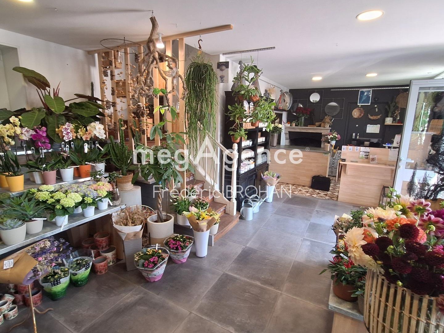 Magasin à vendre - 200m2 - Beaulieu-Sous-La-... (85190)