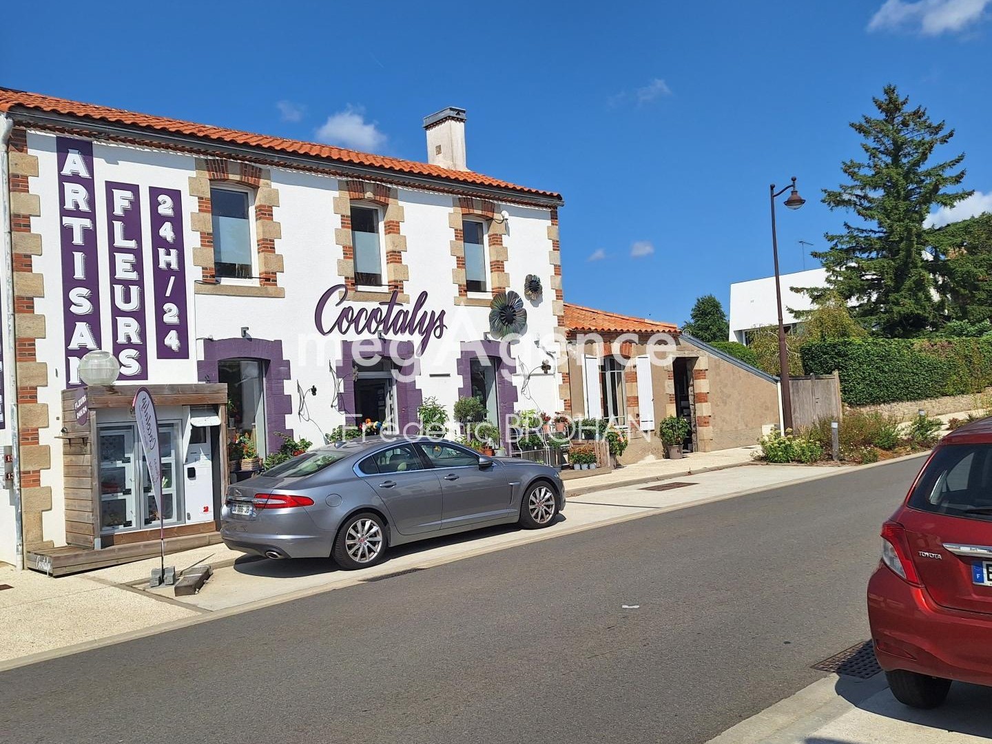Magasin à vendre - 200m2 - Beaulieu-Sous-La-... (85190)
