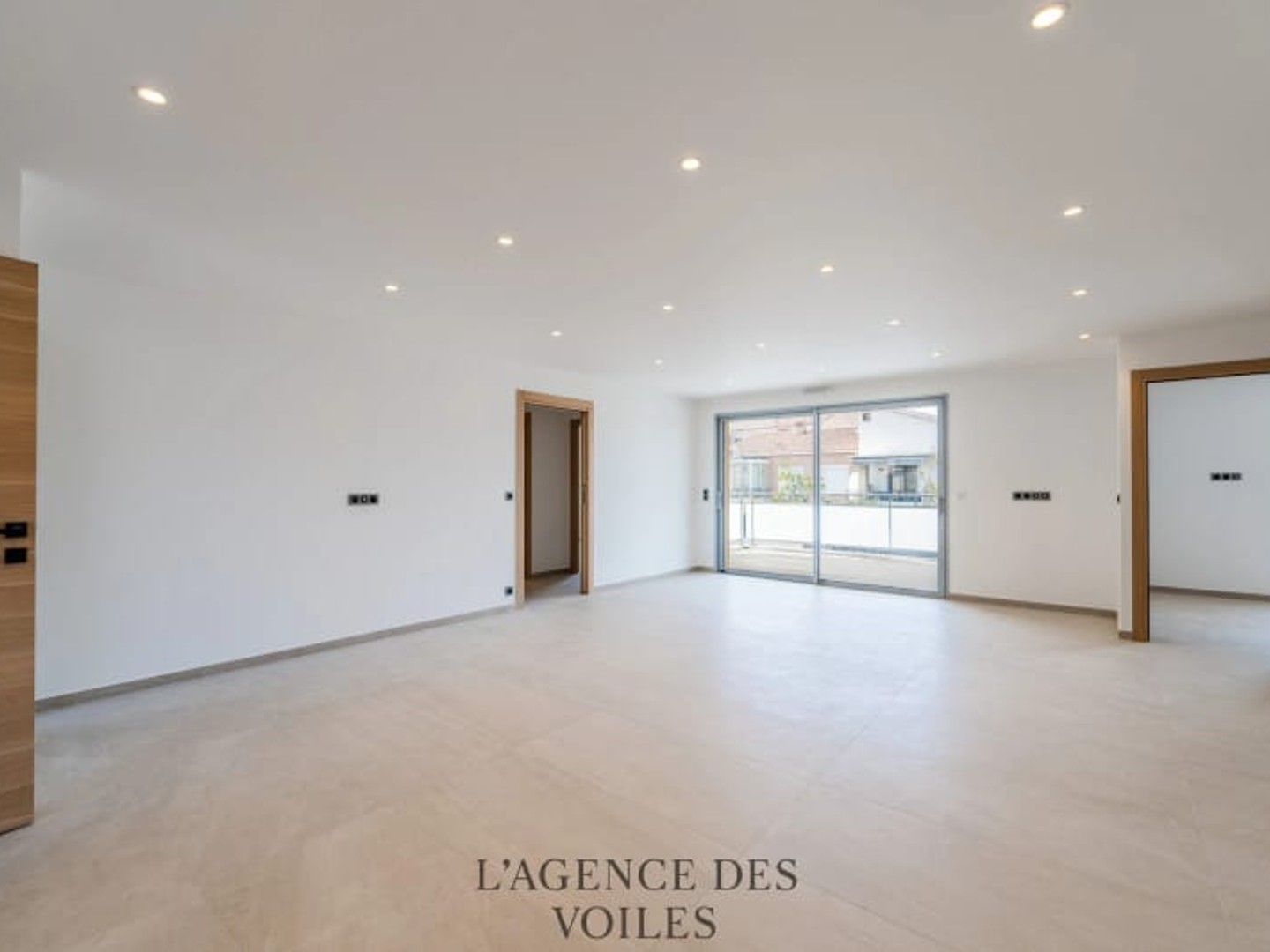 Appartement à vendre - 4 pièces - 100m2 - Sanary-Sur-Mer (83110)