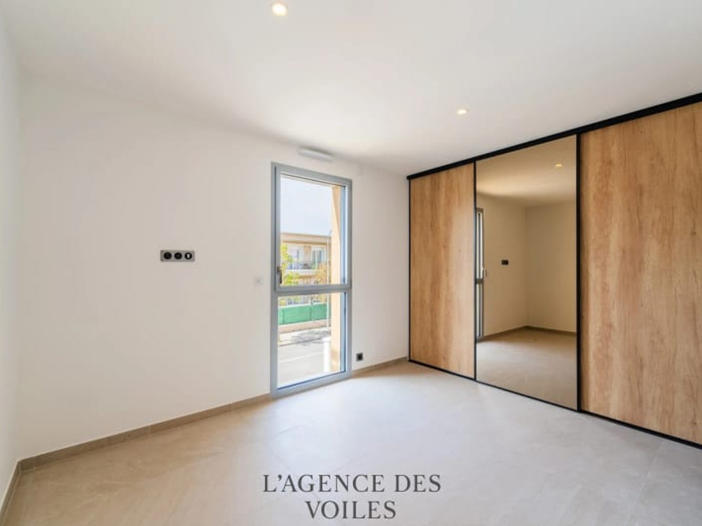 Appartement à vendre - 4 pièces - 100m2 - Sanary-Sur-Mer (83110)