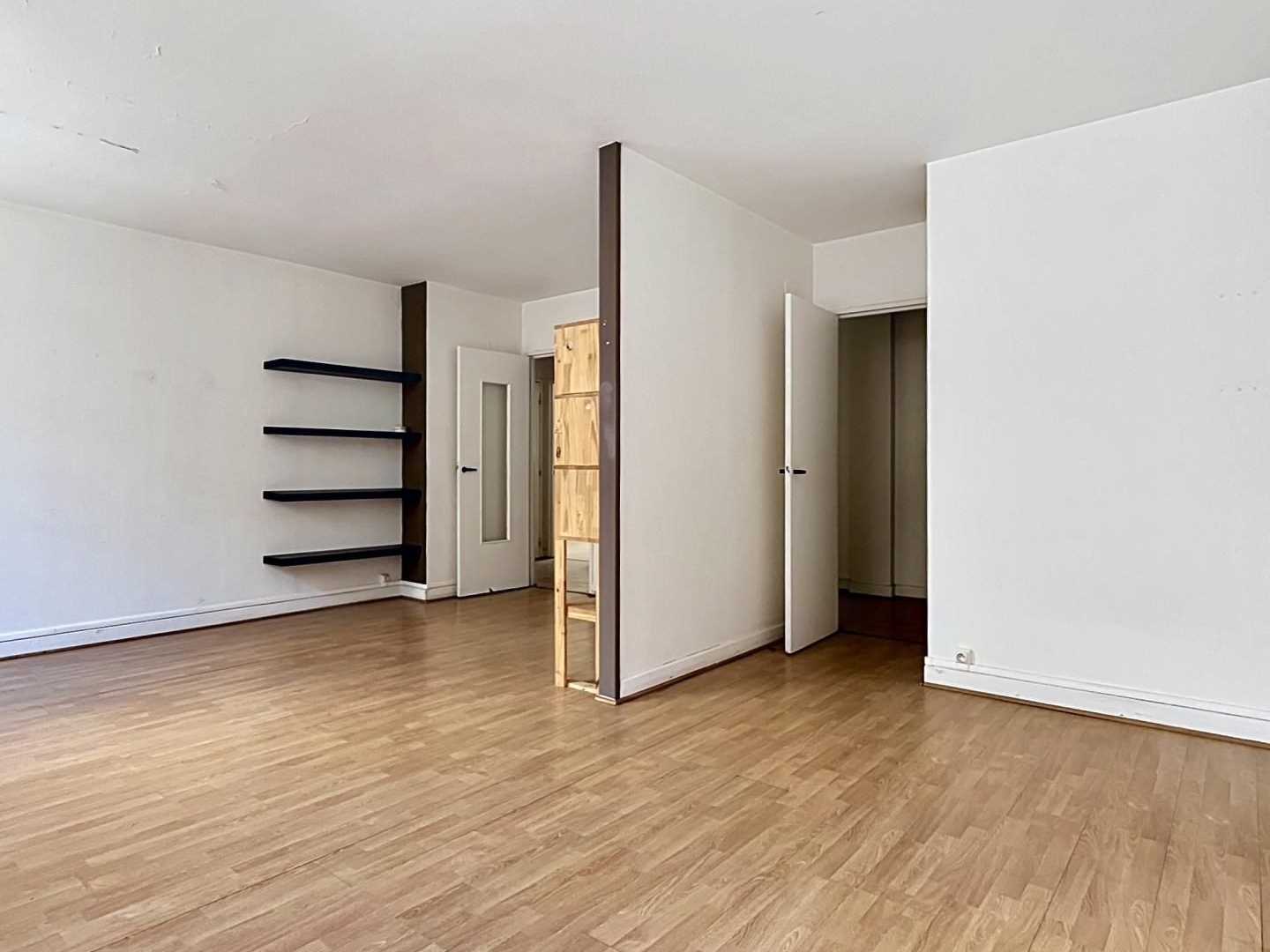 Appartement à vendre - 4 pièces - 75m2 - Paris 18e (75018)