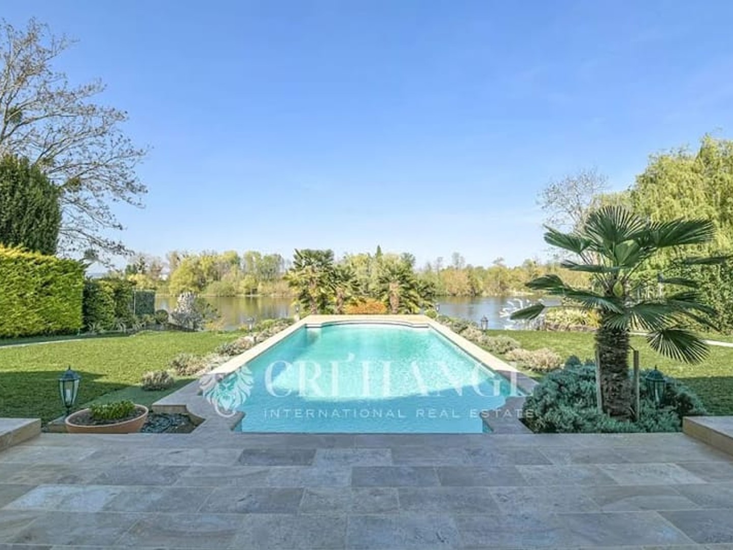 Propriété 10 pièces 350 m²