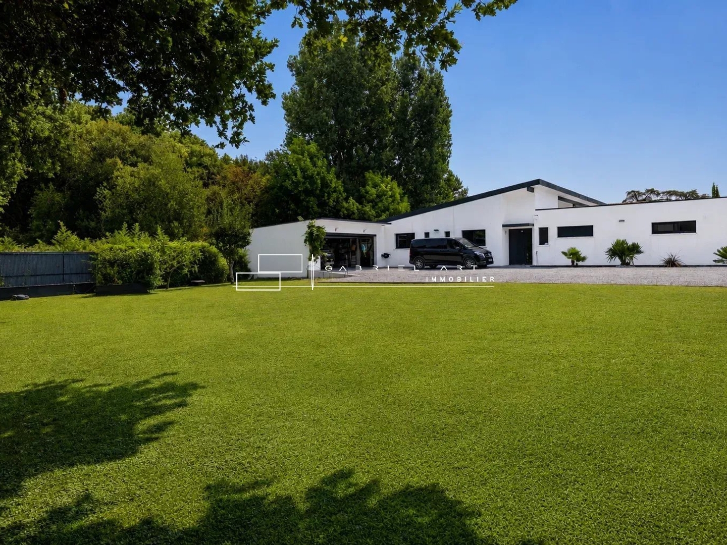 VILLA NADINE