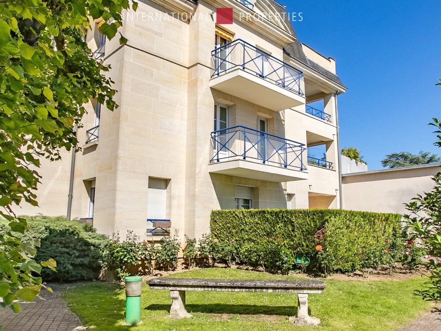 Chantilly centre | Appartement Dernier étage avec terrasses et vue dégagée