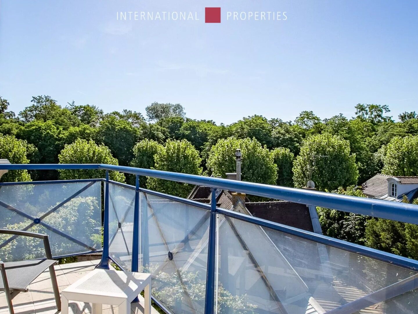Appartement à vendre - 6 pièces - 187m2 - Chantilly (60500)