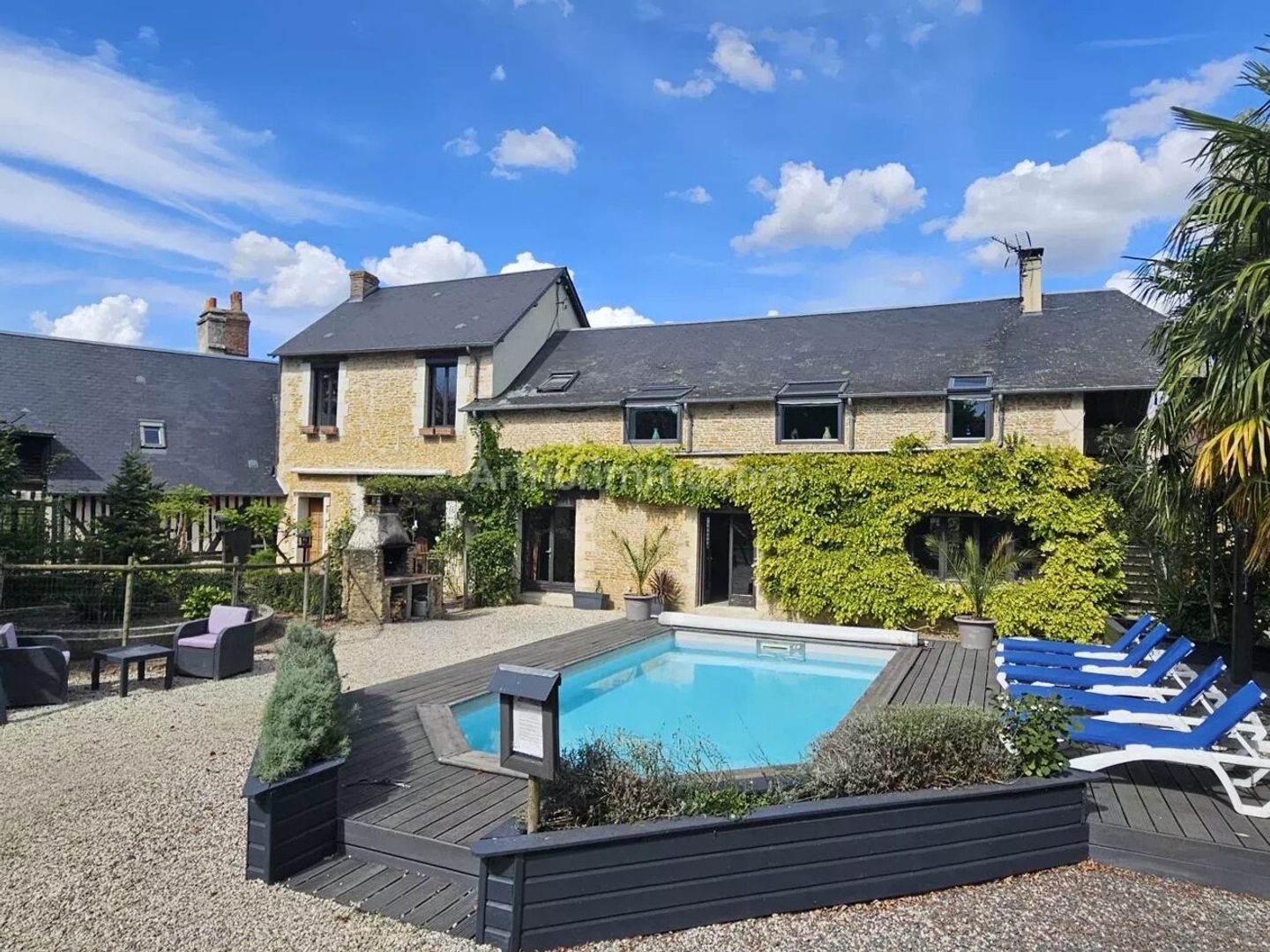 Maison 6 pièces 632 m²