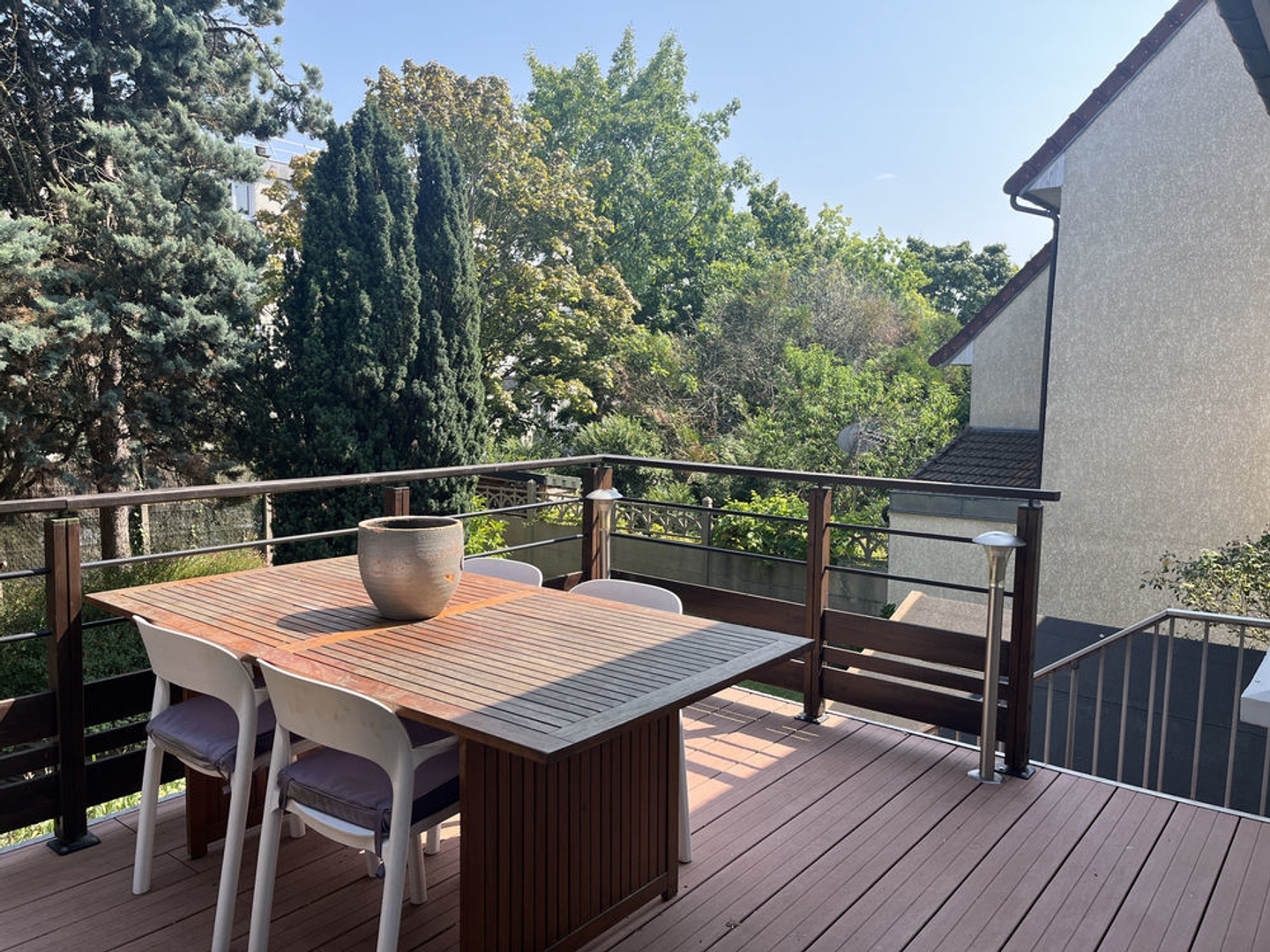 Maison divisible de 183 m2 sur Terrain de 755 m2. 2 entrées distinctes