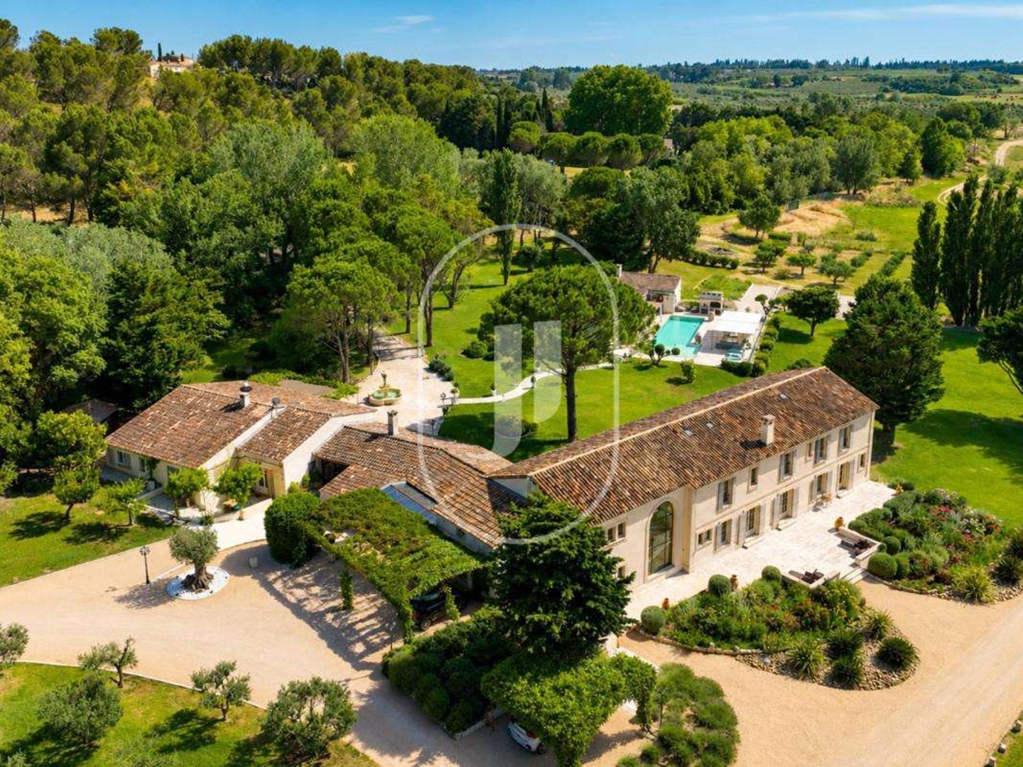 Propriété 19 pièces 700 m²