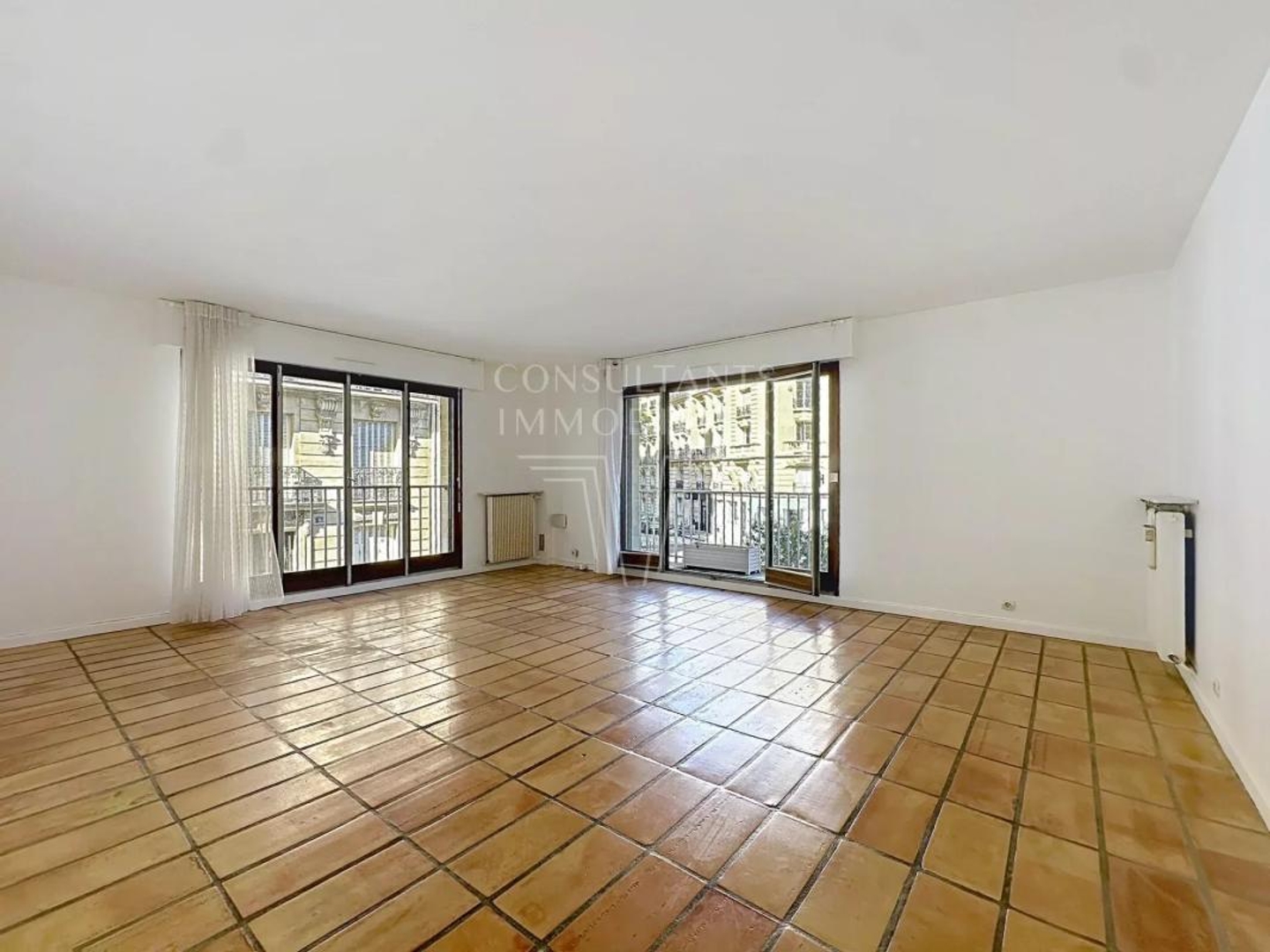 Appartement à vendre - 5 pièces - 117m2 - Paris 15e (75015)