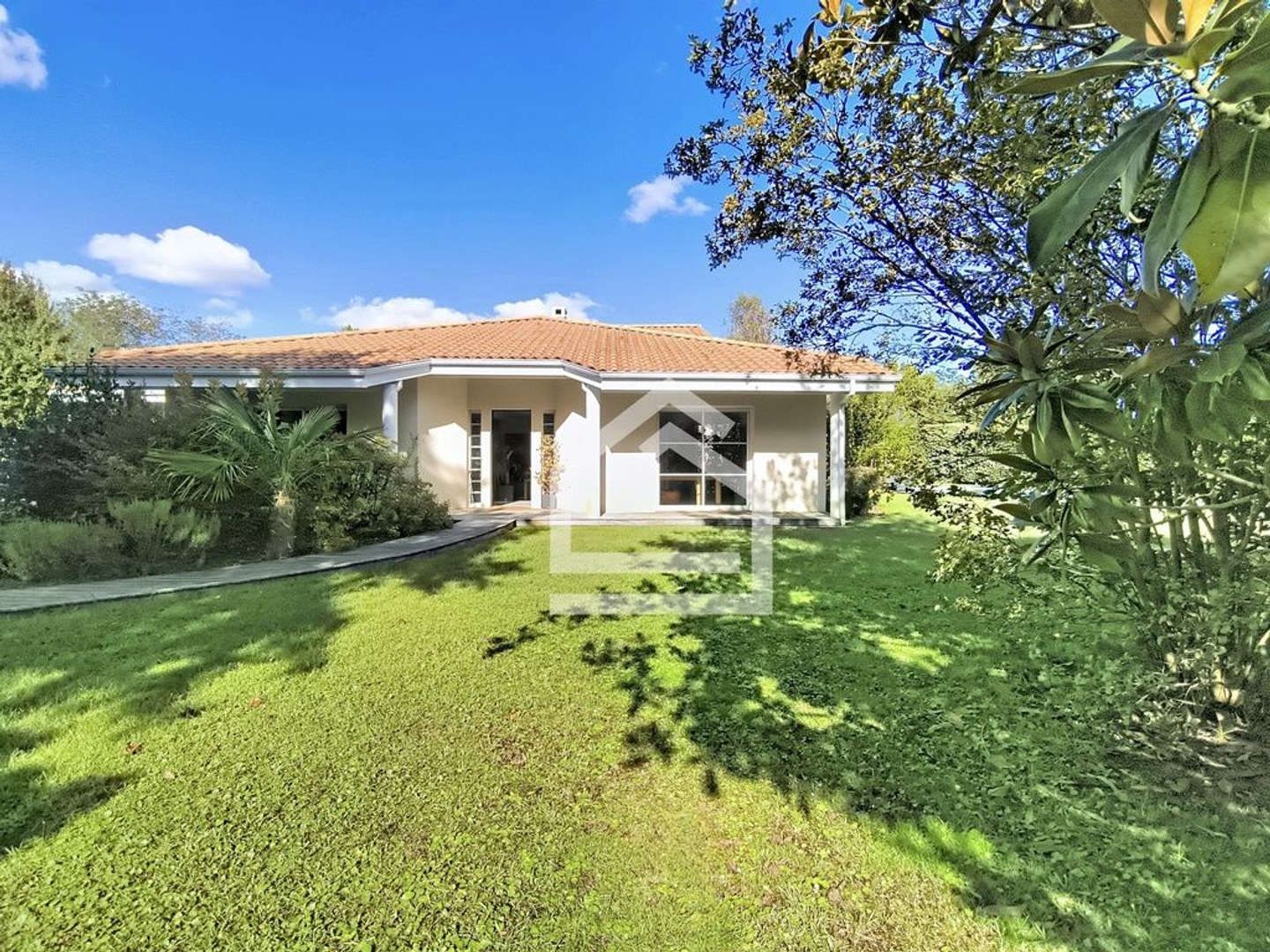 Maison à vendre - 5 pièces - 157m2 - Pessac (33600)