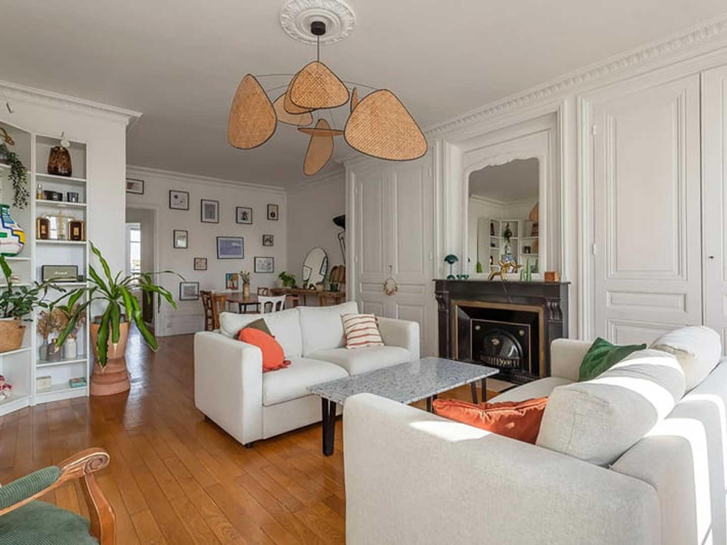 Appartement traversant en dernier étage avec ascenseur
