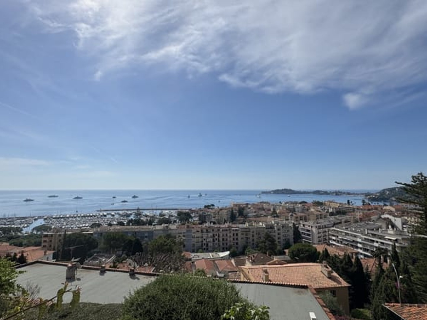 Appartement à vendre - 4 pièces - 195m2 - Beaulieu-Sur-Mer (06310)