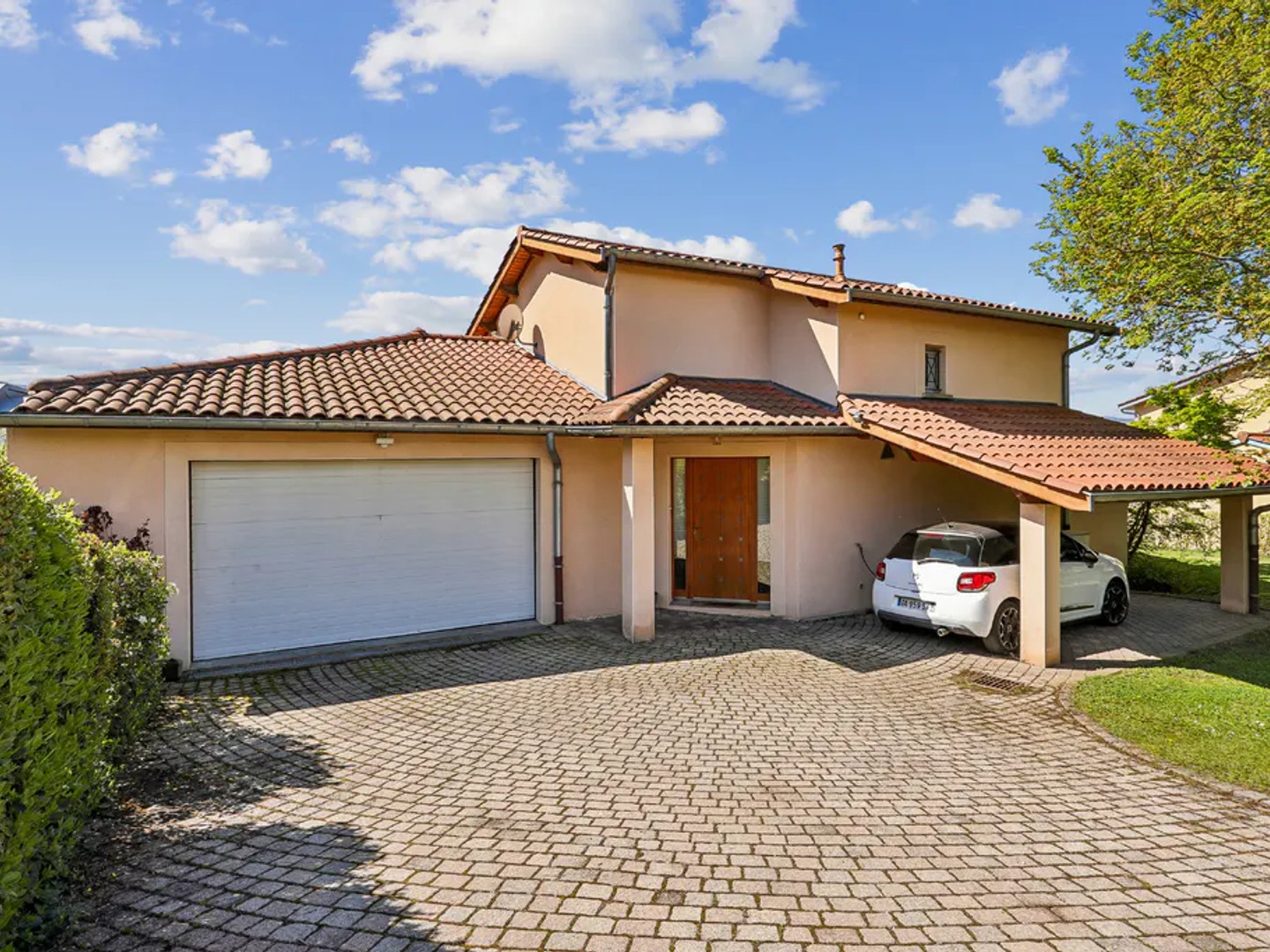 Maison à vendre - 6 pièces - 181m2 - Sourcieux-Les-Mines (69210)