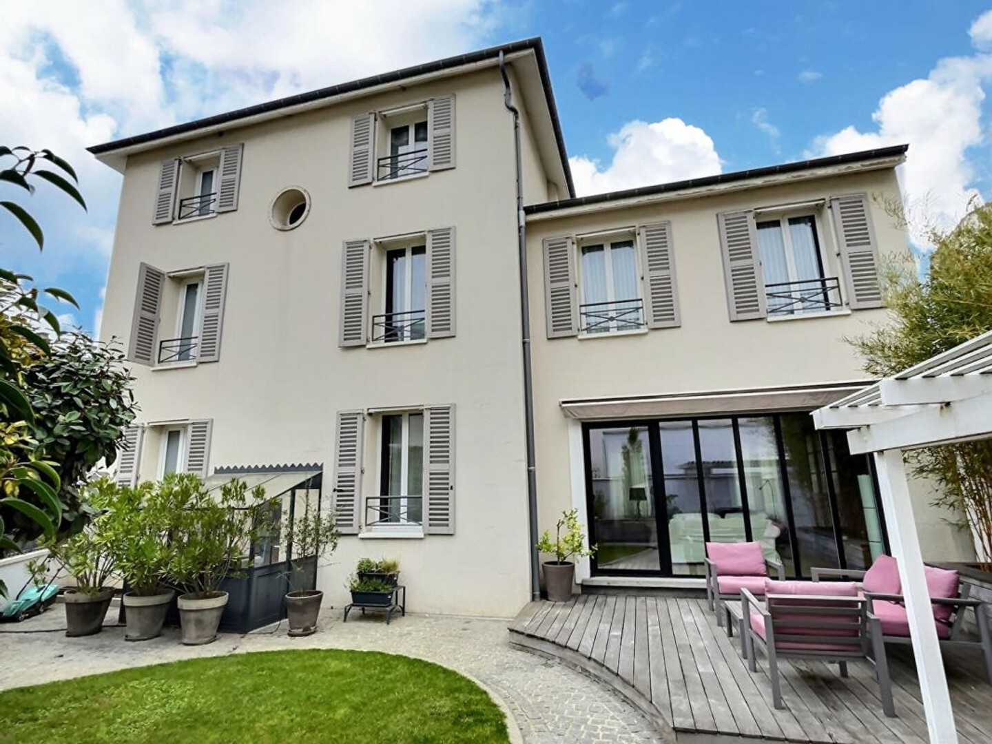 Maison à vendre - 7 pièces - 170m2 - La Garenne-Colombes (92250)