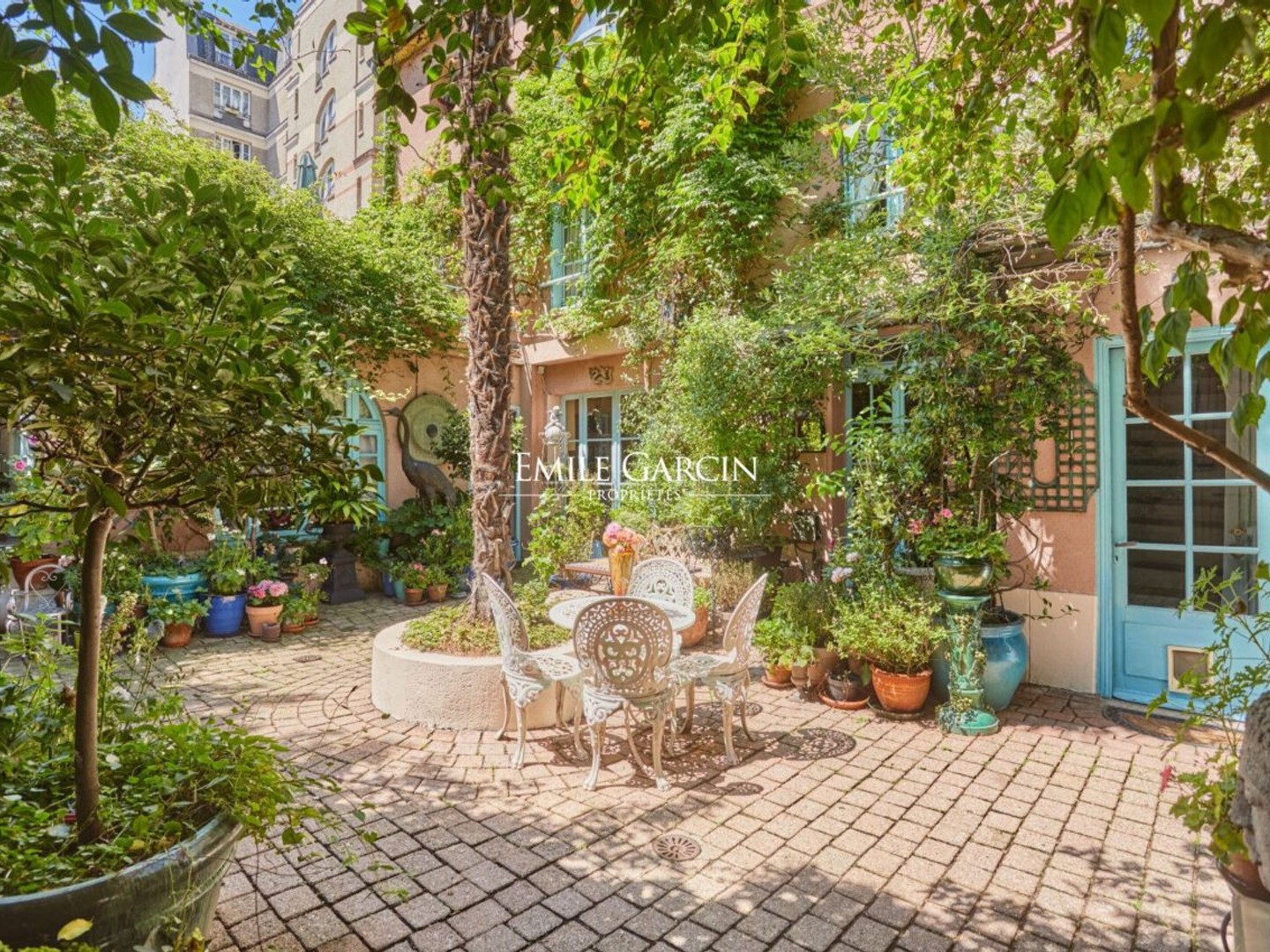 Maison à vendre - 7 pièces - 200m2 - Paris 18e (75018)