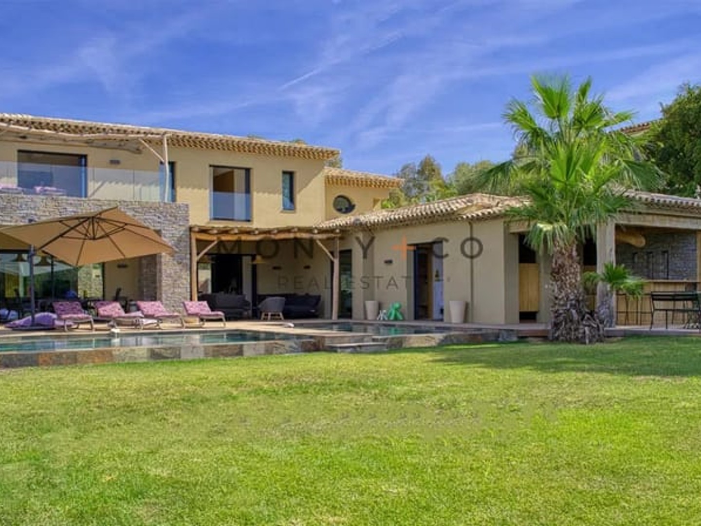 À Vendre - Villa d'architecte neuve à pied du village de Saint-Tropez