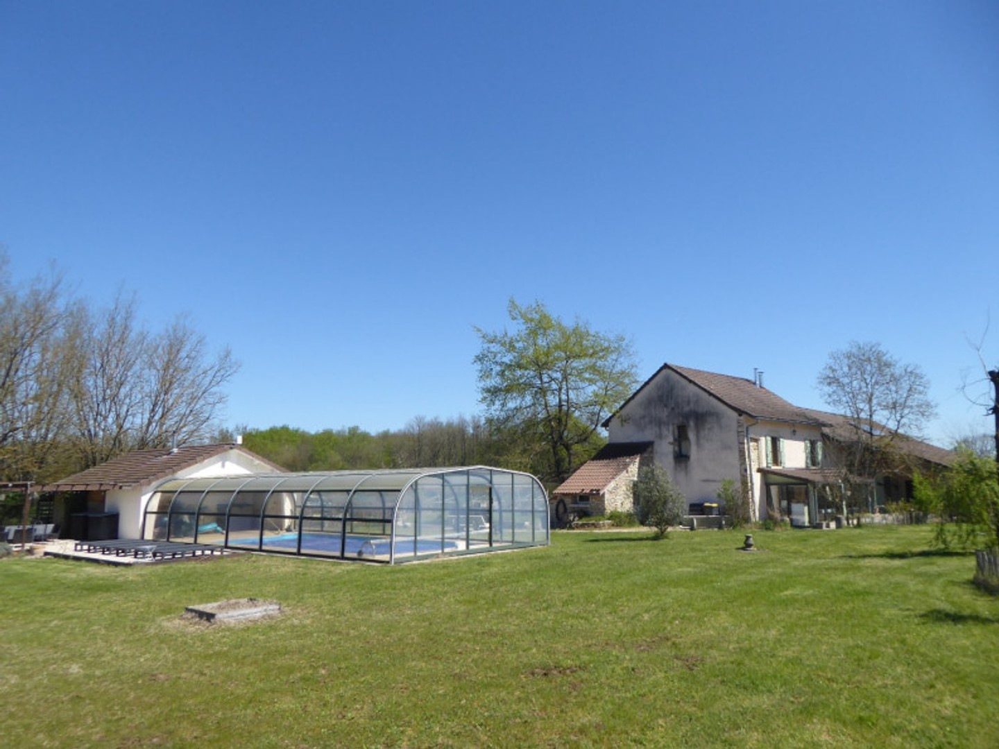 Maison à vendre - 12 pièces - 400m2 - Trept (38460)