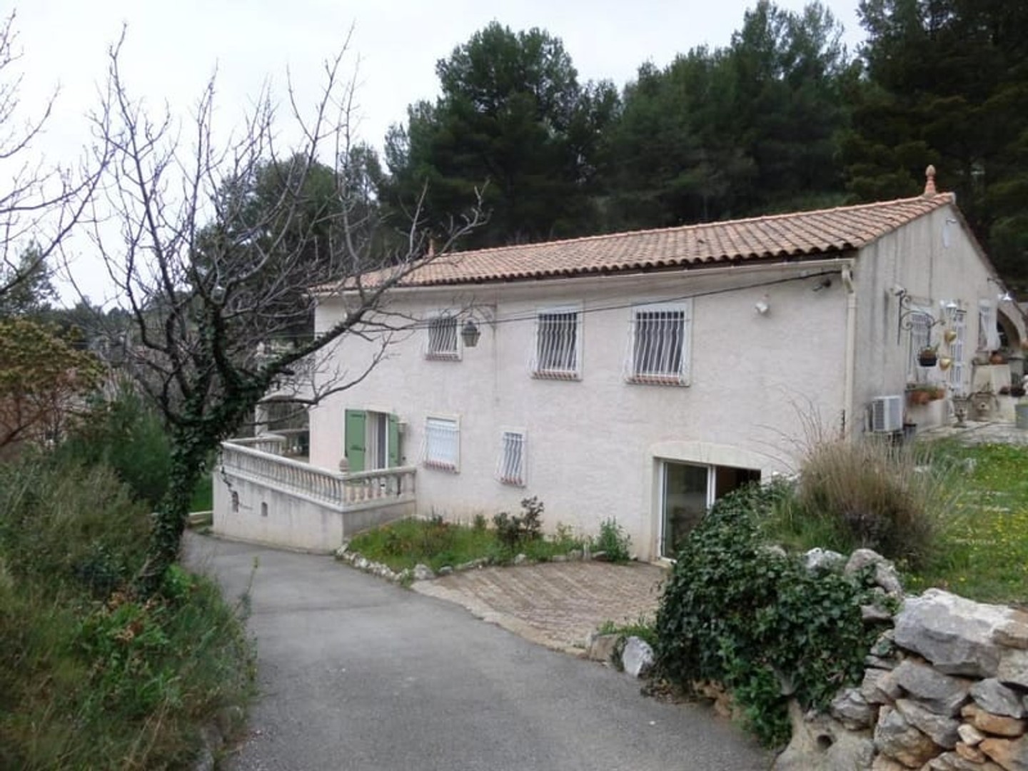 Maison à vendre - 3 pièces - 220m2 - Marseille 11e (13011)