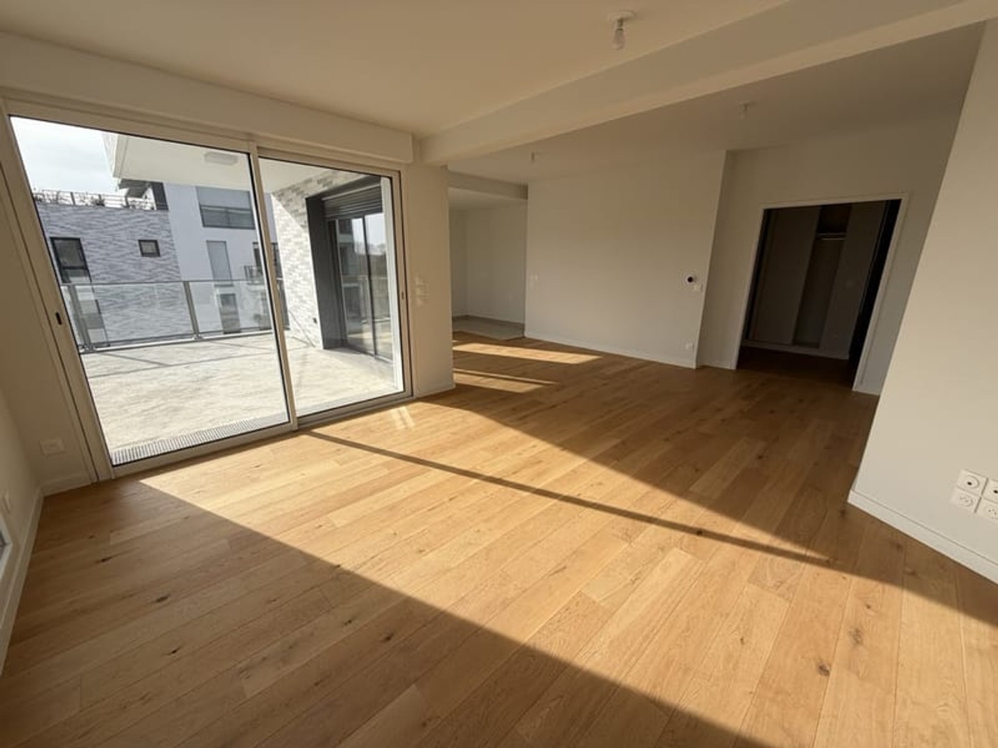 Appartement à vendre - 4 pièces - 101m2 - Pessac (33600)