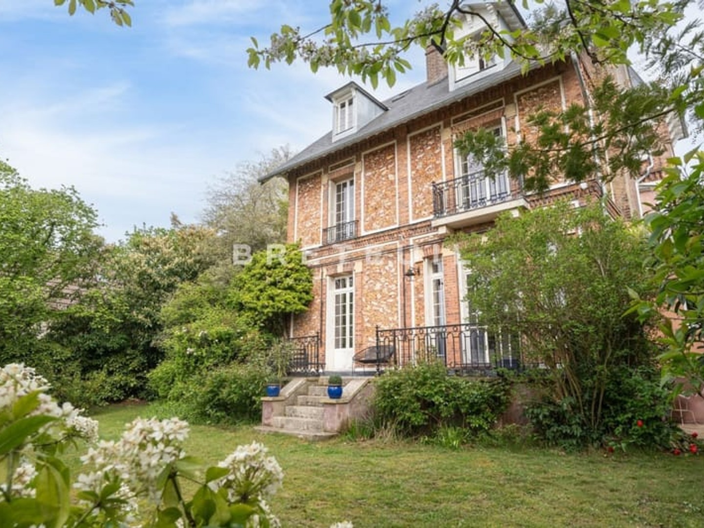Maison à vendre - 10 pièces - 223m2 - Sèvres (92310)